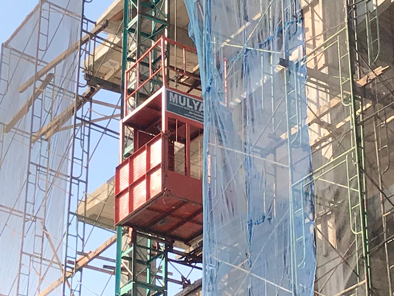 Sewa Lift Barang
